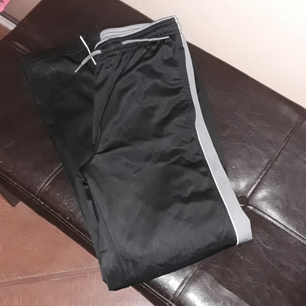 Boy's Athletic Pants Size XXL (18)